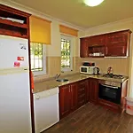 וילה Brookland Paris, Oezel Havuzlu,
